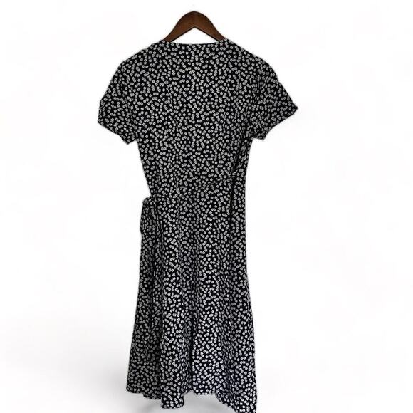 SHEIN Ditsy Floral Print Wrap Dress Blue New Size Large knee length boho - Picture 2 of 10